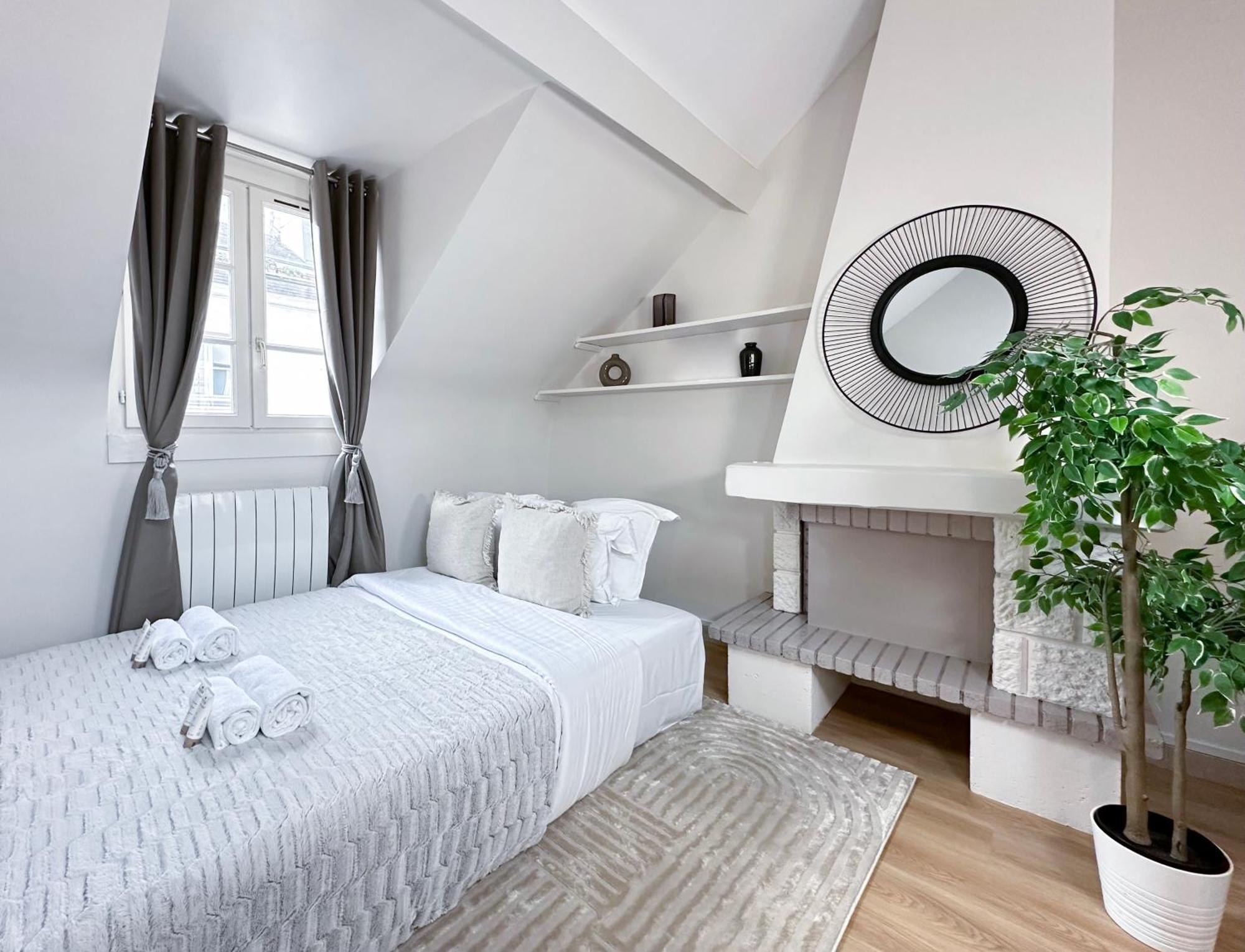 Apartament Unique & Beautiful Duplex In Saint-Germain Paryż Zewnętrze zdjęcie